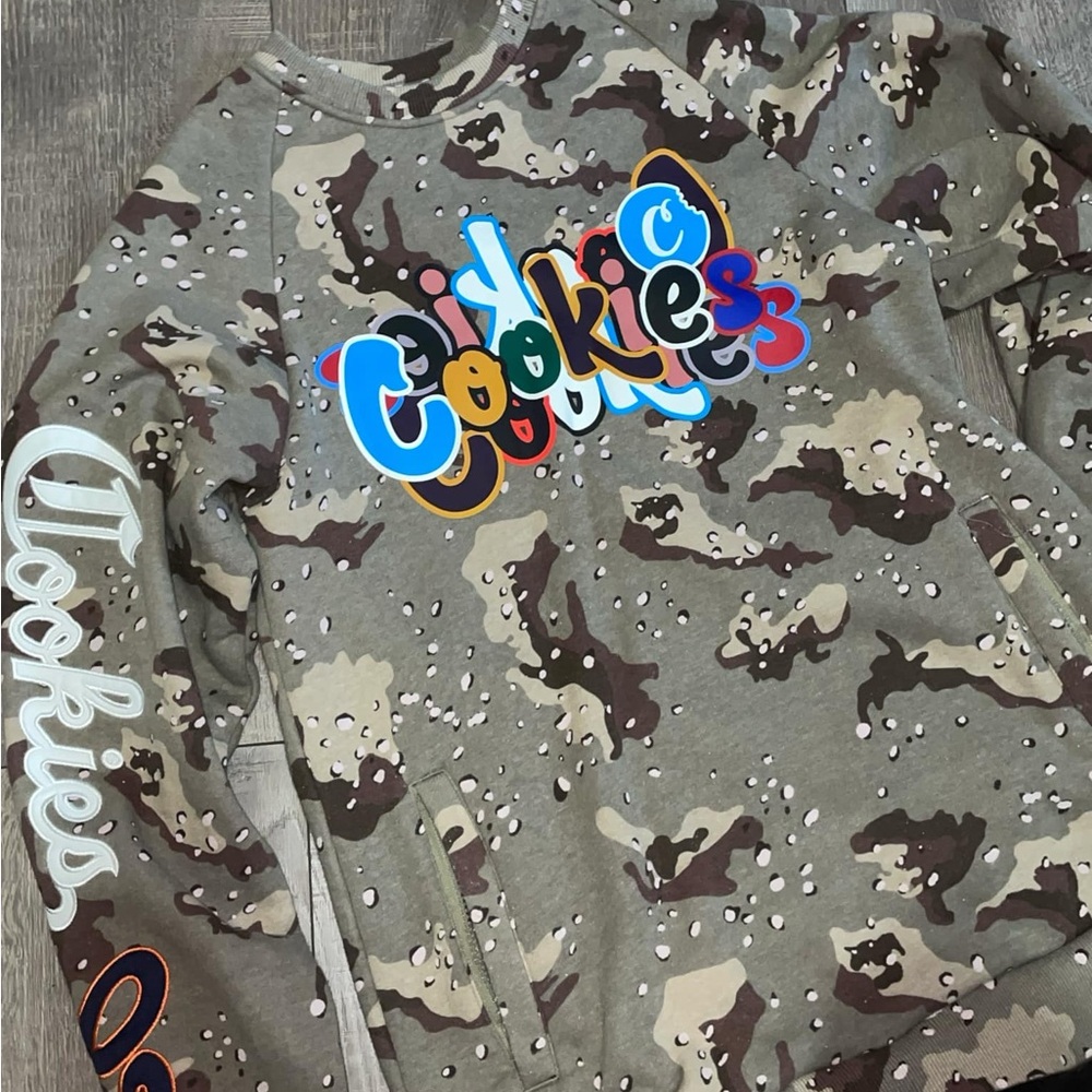 Cookies sweater